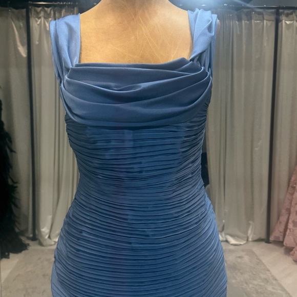 Baby blue bandage ruffled evening gown - Picture 1 of 8